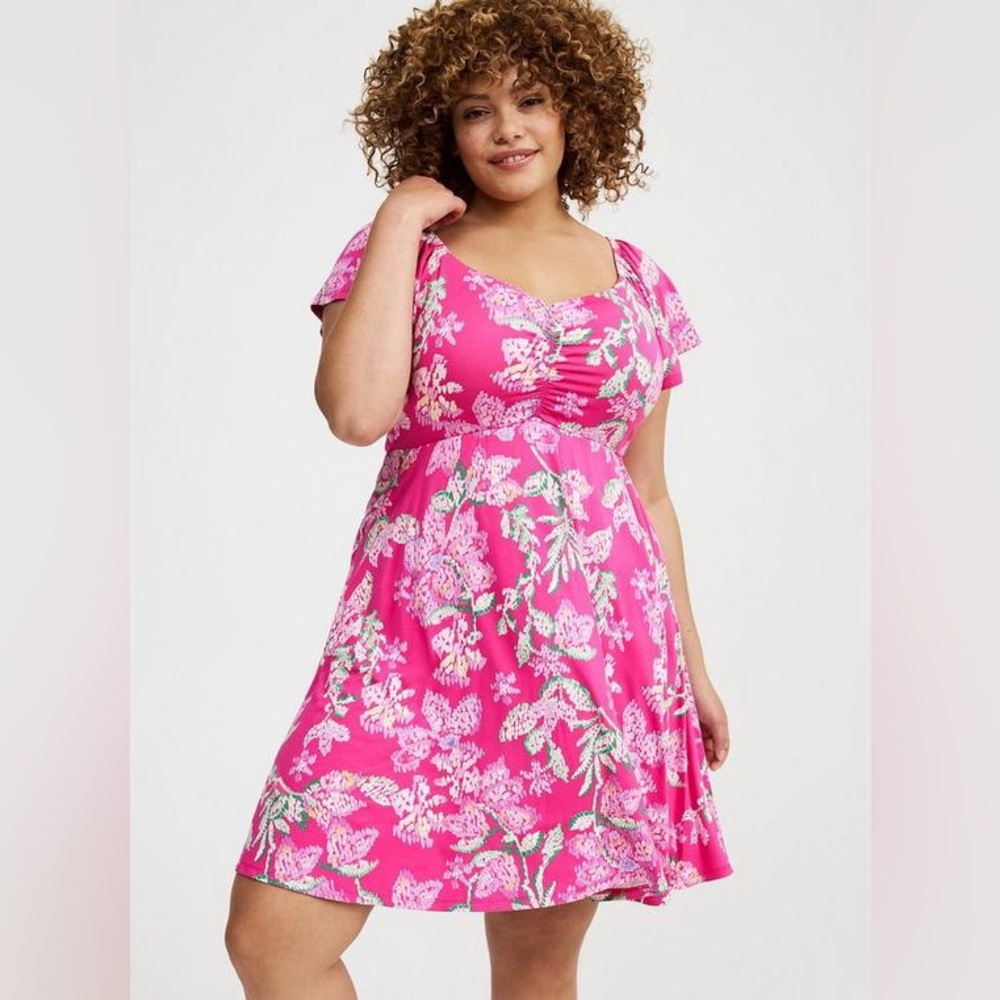 Torrid Pink Floral Cinched Front Flutter Sleeve Dress with pockets NWT
